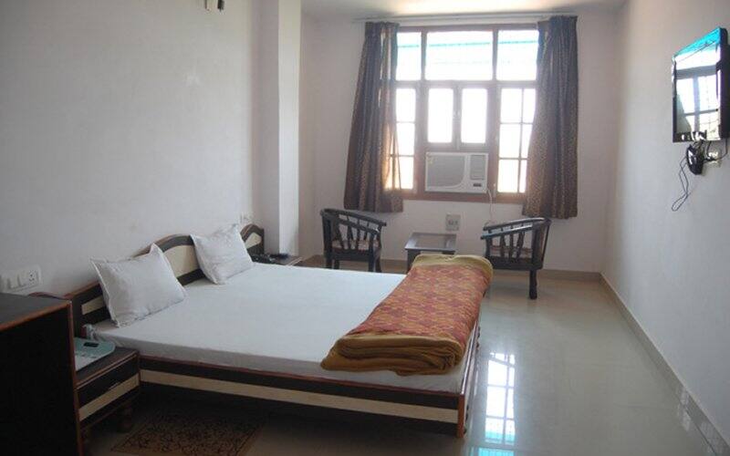Hotel Rajdhani, Kannauj 4